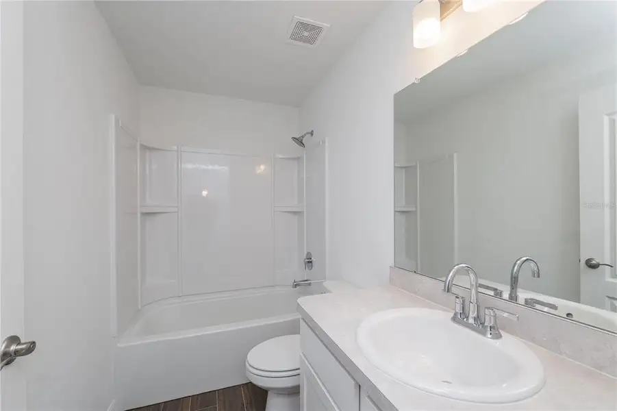 Furnished interior view inside a new home in Thompson Preserve, Bartow (Image 7). Furnished interior view inside a new home in Thompson Preserve, Bartow (Image 7).