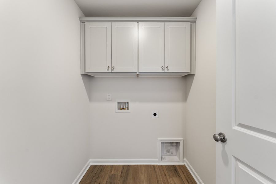 Furnished interior view inside a new home in Richmond Hill, Inman (Image 10). Furnished interior view inside a new home in Richmond Hill, Inman (Image 10).