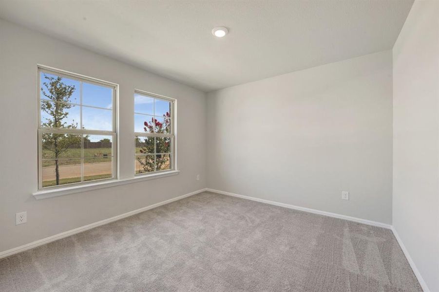 Spacious, unfurnished interior of a new home in Mobberly Farms, Pilot Point (Image 30).