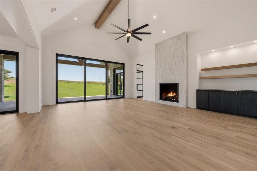 Spacious, unfurnished interior of a new home in Fleming Pointe, Fort Worth (Image 18). Spacious, unfurnished interior of a new home in Fleming Pointe, Fort Worth (Image 18).