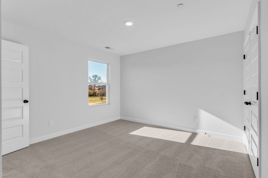 Spacious, unfurnished interior of a new home in Oxford Station, Gallatin (Image 26). Spacious, unfurnished interior of a new home in Oxford Station, Gallatin (Image 26).