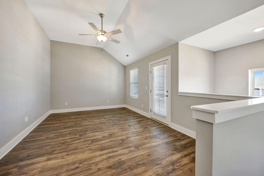 Example Interior 12 Example Interior 12