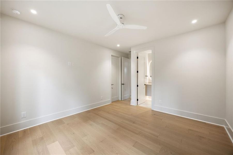 Spacious, unfurnished interior of a new home in , Atlanta (Image 62).