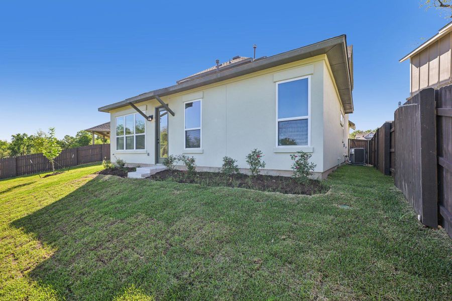 Exterior details and patio area of a home in Cross Creek, Cedar Park (Image 22).