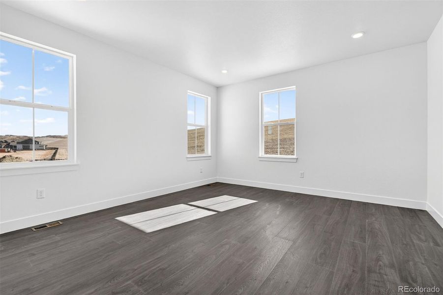 4024 Descent Street ~ Ready Now