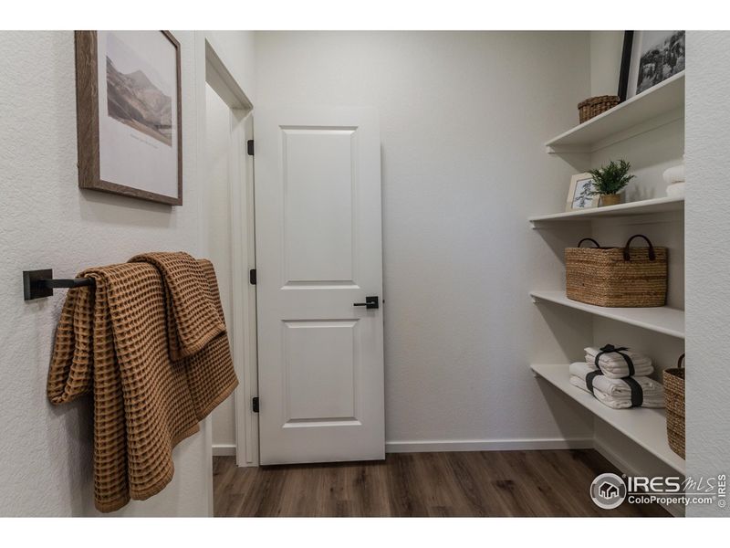 EXAMPLE PHOTO: MASTER BATH