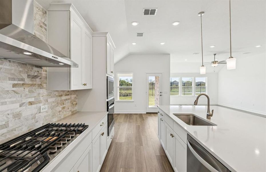 Pendant lighting above kitchen island Pendant lighting above kitchen island