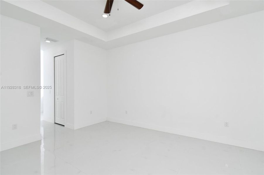 Spacious, unfurnished interior of a new home in , Lehigh Acres (Image 19). Spacious, unfurnished interior of a new home in , Lehigh Acres (Image 19).