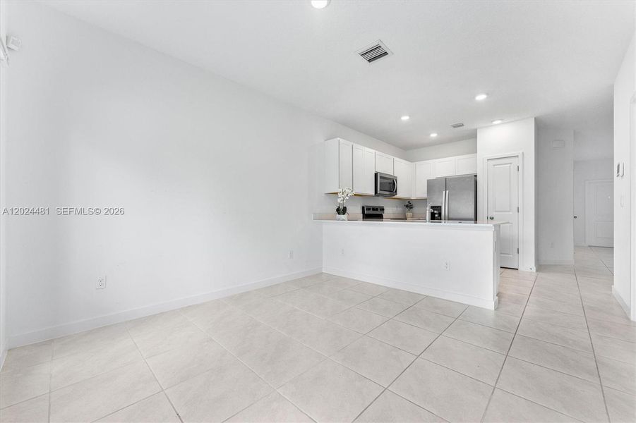 Spacious, unfurnished interior of a new home in , Lake Worth (Image 26). Spacious, unfurnished interior of a new home in , Lake Worth (Image 26).