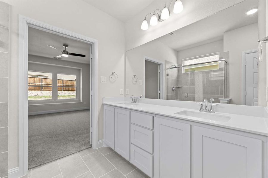 Furnished interior view inside a new home in Keeneland, Aubrey (Image 10).