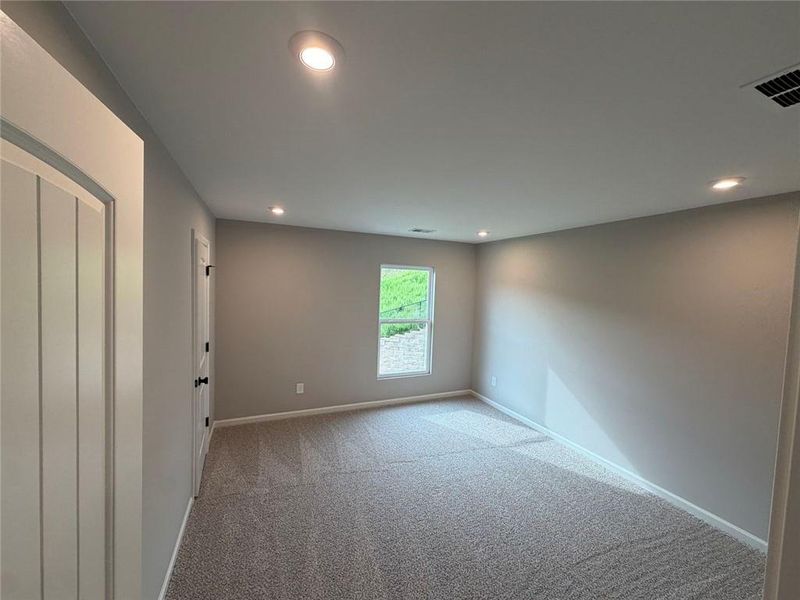 Spacious, unfurnished interior of a new home in Villas at Gold Creek, Dawsonville (Image 11).