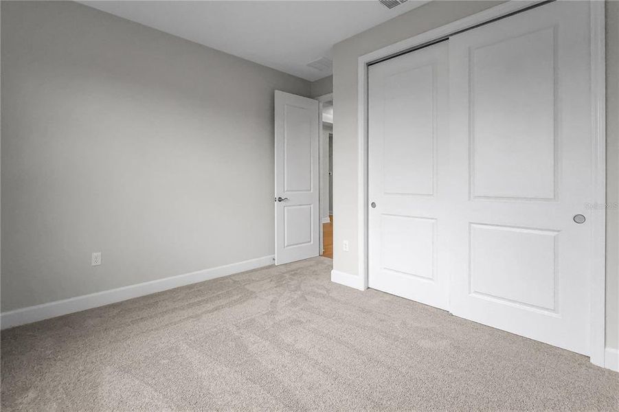 Spacious, unfurnished interior of a new home in Cresswind at Hammock Oaks, Lady Lake (Image 42). Spacious, unfurnished interior of a new home in Cresswind at Hammock Oaks, Lady Lake (Image 42).