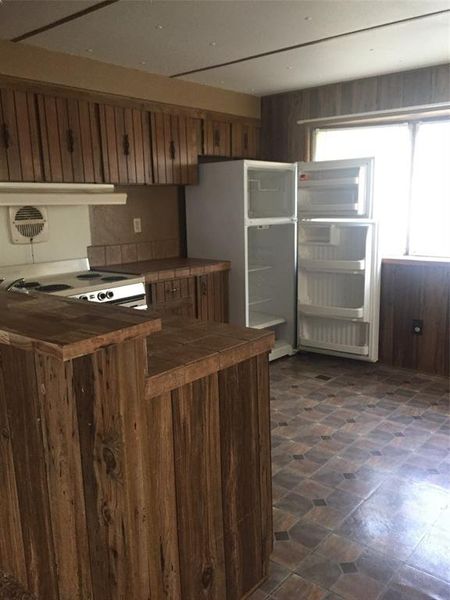 In-progress construction of a new home in , Breckenridge, TX (Image 14).