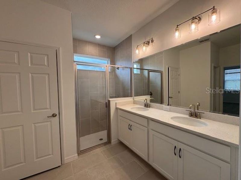 Furnished interior view inside a new home in Cypress Bluff, Groveland (Image 3).