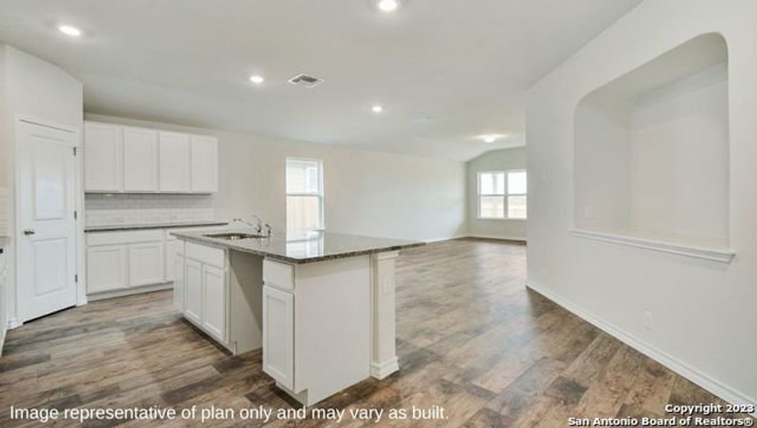 Spacious, unfurnished interior of a new home in Steele Creek, Cibolo (Image 19). Spacious, unfurnished interior of a new home in Steele Creek, Cibolo (Image 19).