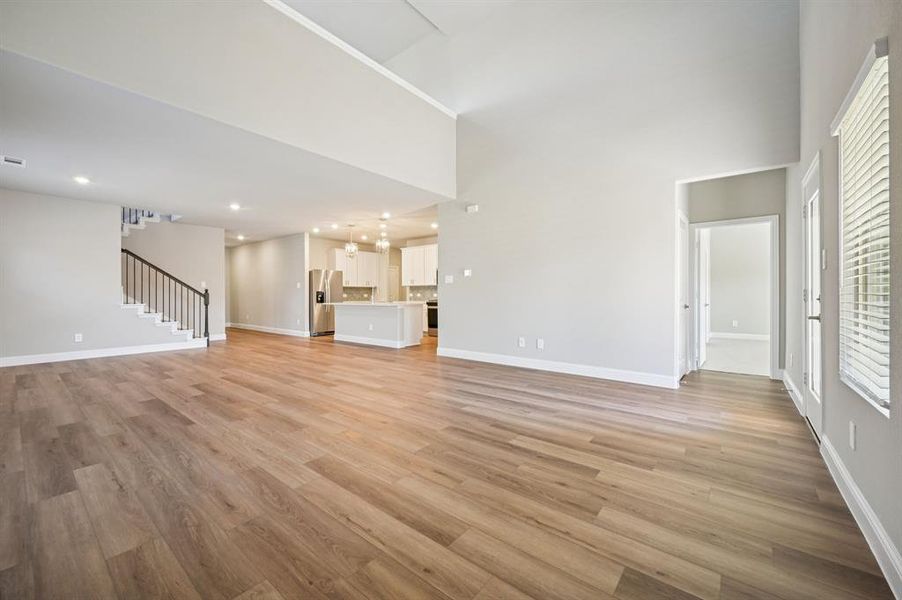 Spacious, unfurnished interior of a new home in Simpson Crossing - Signature Series, McKinney (Image 20).