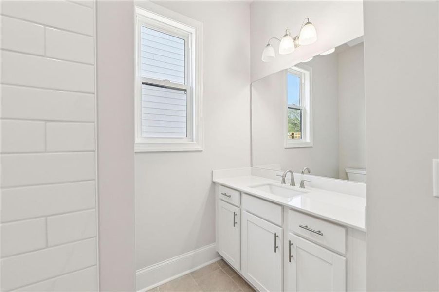 Furnished interior view inside a new home in Aberdeen, Hoschton (Image 5).