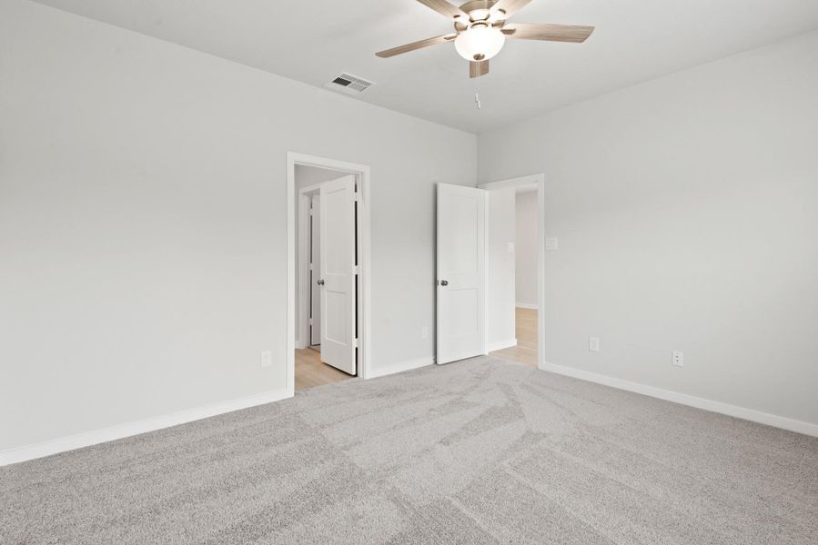 Spacious, unfurnished interior of a new home in Barrett Crossing, Crosby (Image 19).