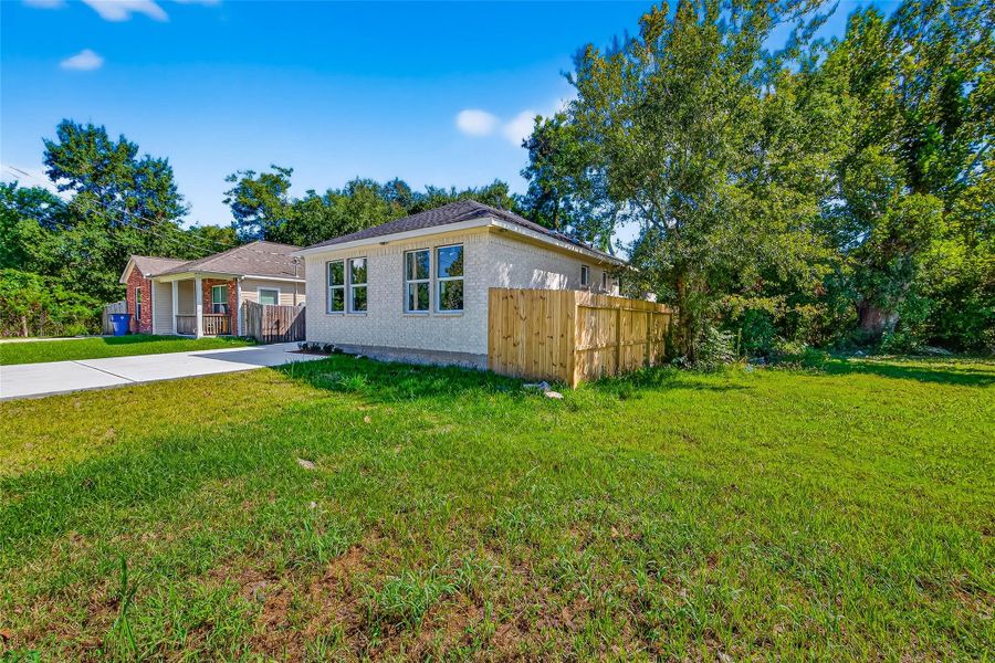 Exterior details and patio area of a home in , Texas City (Image 13). Exterior details and patio area of a home in , Texas City (Image 13).