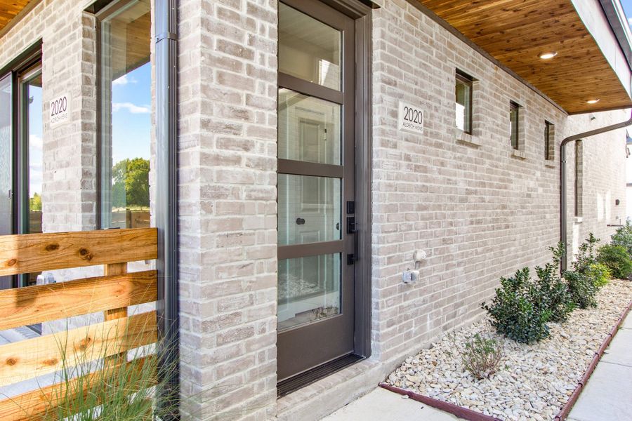 Exterior details and patio area of a home in Ten Mile Creek, Celina (Image 24).