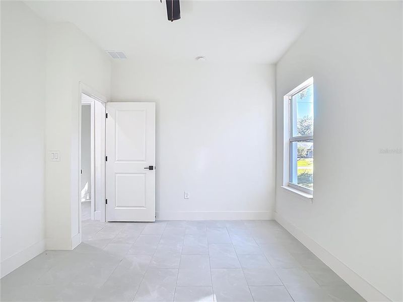 Spacious, unfurnished interior of a new home in , Lehigh Acres (Image 42).