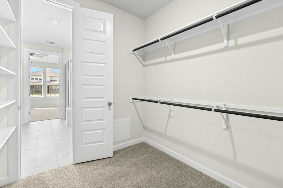 Spacious, unfurnished interior of a new home in University Heights, Round Rock (Image 23).