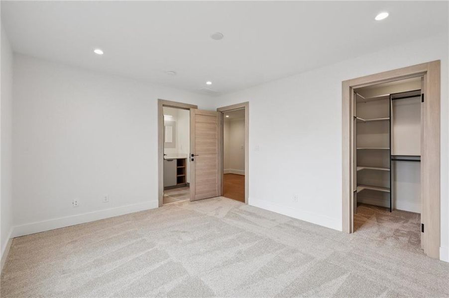 Spacious, unfurnished interior of a new home in , Cumming (Image 93). Spacious, unfurnished interior of a new home in , Cumming (Image 93).