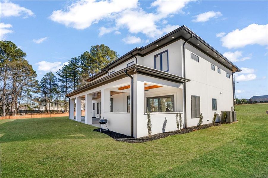 Exterior details and patio area of a home in , Lawrenceville (Image 36).