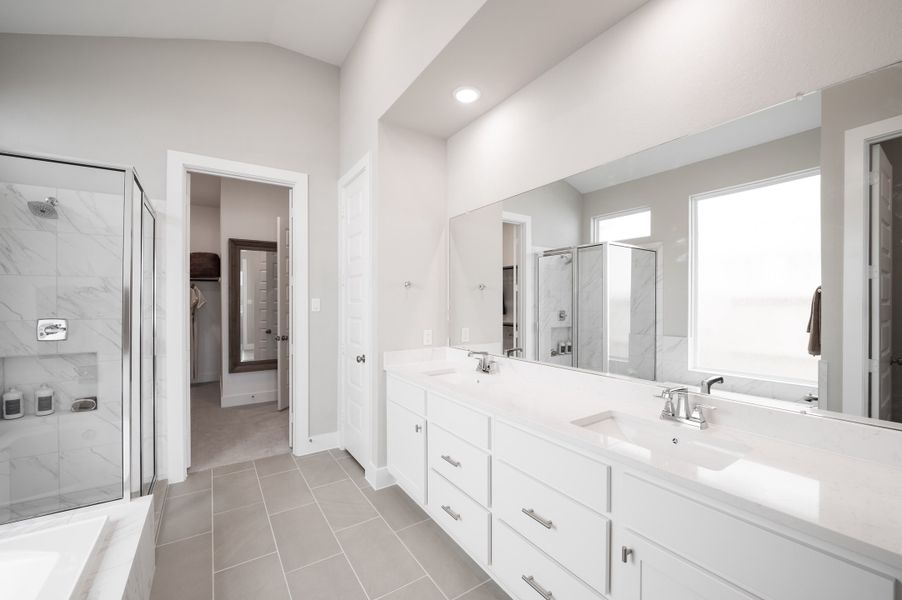 Representative furnished interior of a home built from the Verdin by Tri Pointe Homes in Pecan Ridge, Fulshear (Image 50).