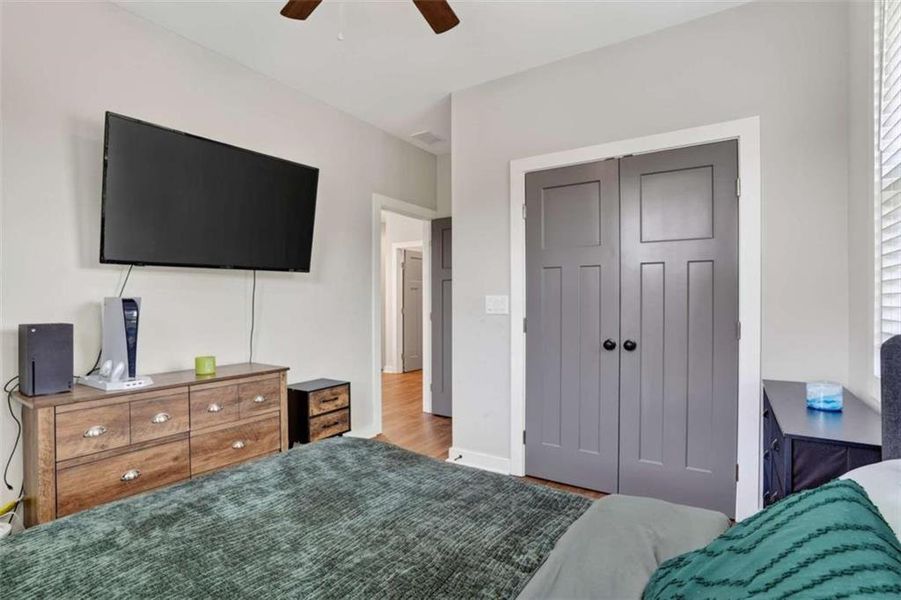 Furnished interior view inside a new home in , Atlanta (Image 26).