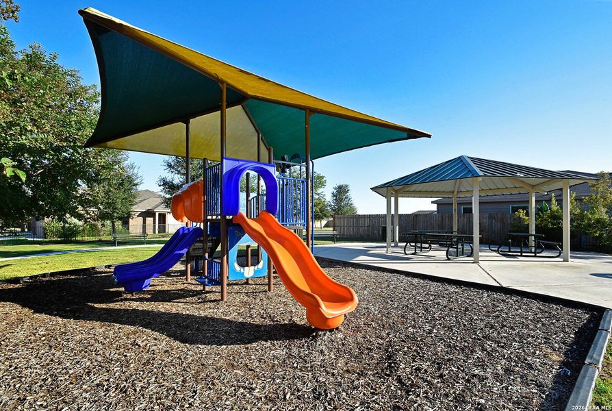 Community amenities in Luckey Ranch, San Antonio (Image 25).