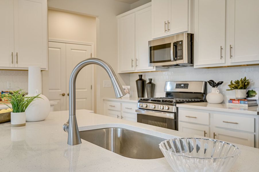 Close-up of interior finishes inside a home in Greenpoint, Harlem (Image 18).
