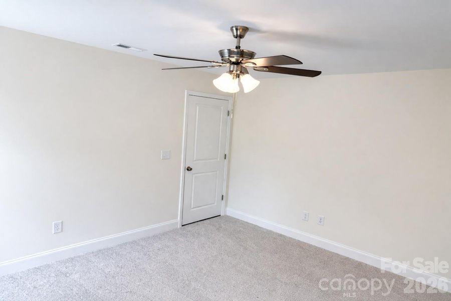 Spacious, unfurnished interior of a new home in , Salisbury (Image 20).