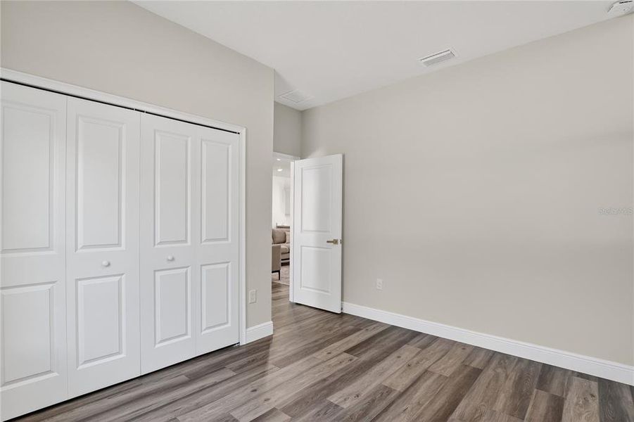 Spacious, unfurnished interior of a new home in , Citrus Springs (Image 13).