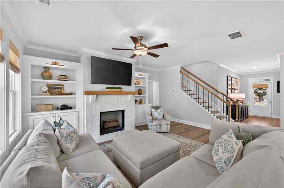 Furnished interior view inside a new home in , Jefferson (Image 9).