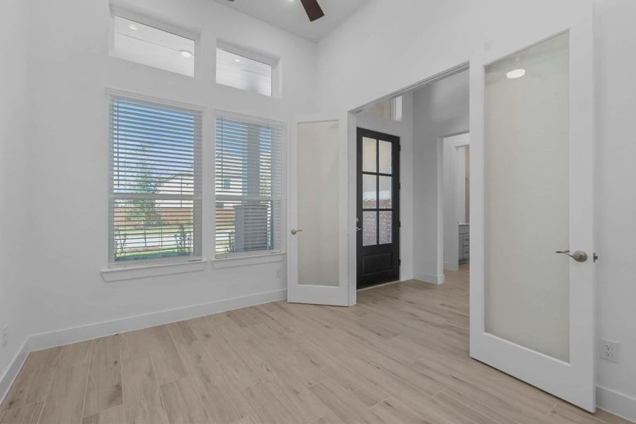 Representative unfurnished interior of a home built from the Lakeway by Chesmar Homes in Meridiana 50's, Manvel (Image 41).