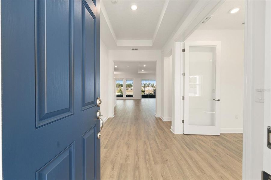 Spacious, unfurnished interior of a new home in , Ocala (Image 17).