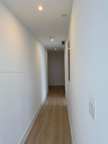 Spacious, unfurnished interior of a new home in , Miami (Image 11).