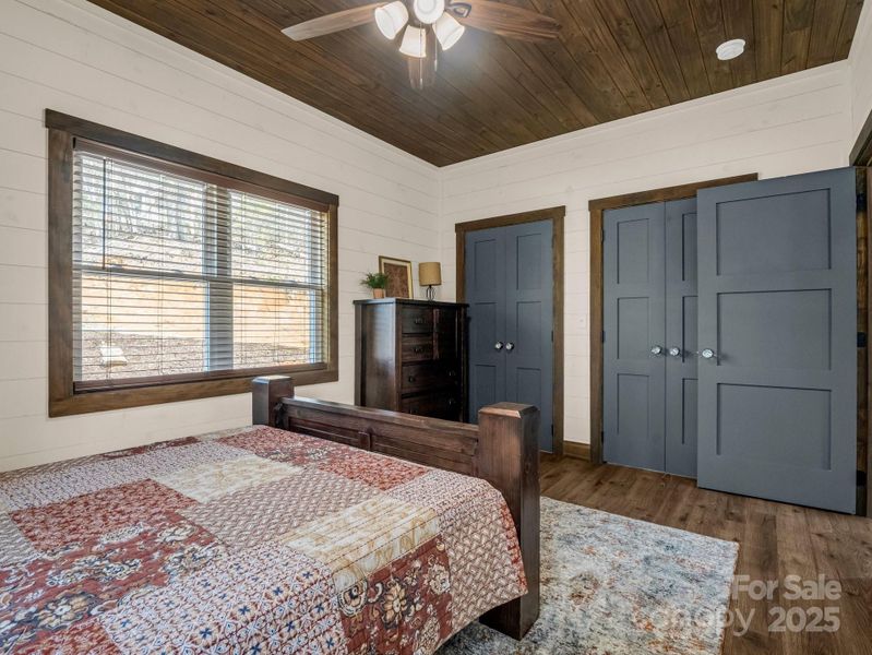 Image 38 of a home in .