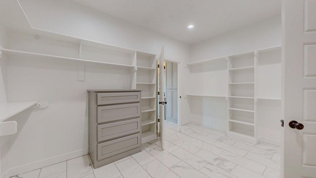 Furnished interior view inside a new home in , Beaumont (Image 16).