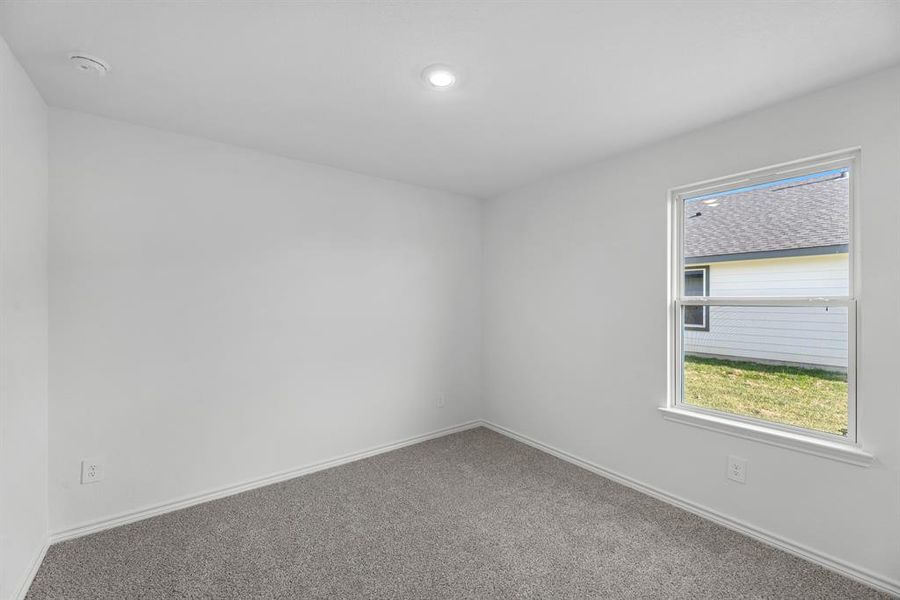 Spacious, unfurnished interior of a new home in Reserve at Mallard Lakes, Orange (Image 20). Spacious, unfurnished interior of a new home in Reserve at Mallard Lakes, Orange (Image 20).