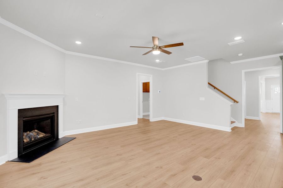 Spacious, unfurnished interior of a new home in Oakleaf Chase, Blythewood (Image 27).