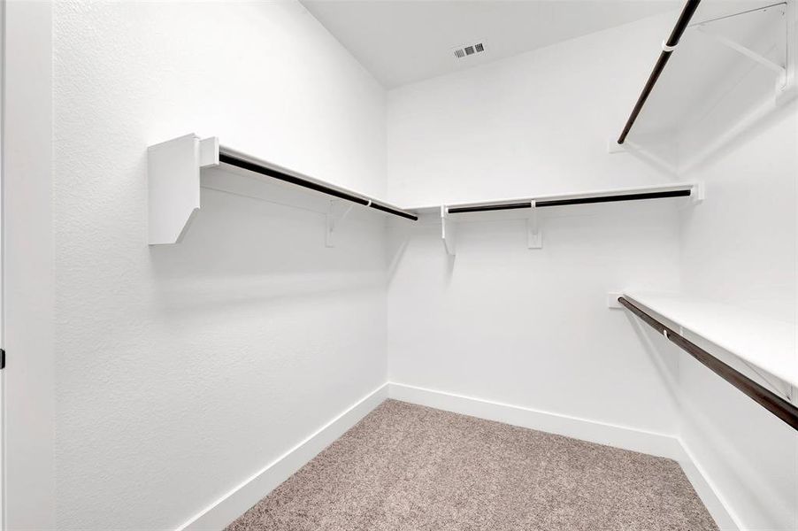 Spacious, unfurnished interior of a new home in Lily Creek at Sutton Fields, Aubrey (Image 24). Spacious, unfurnished interior of a new home in Lily Creek at Sutton Fields, Aubrey (Image 24).