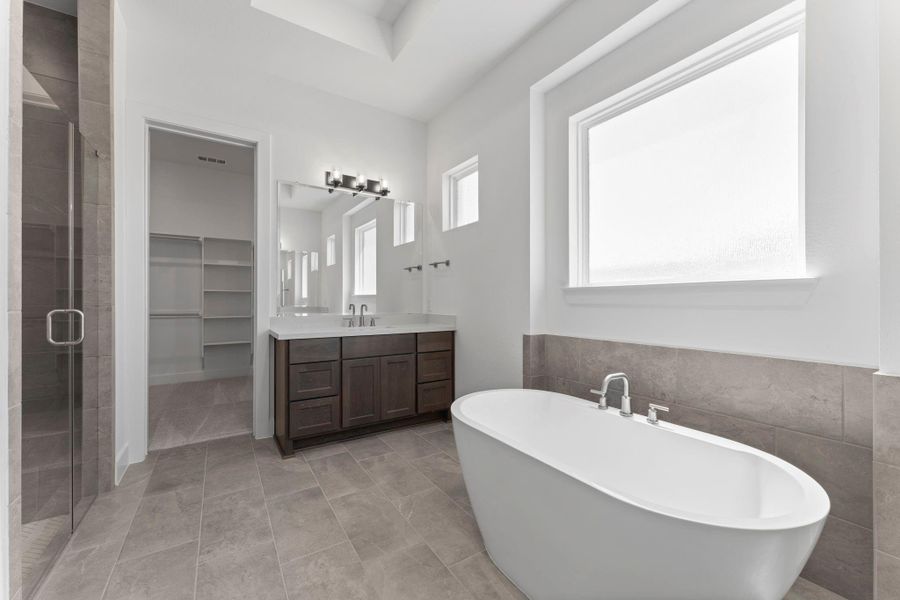 Furnished interior view inside a new home in The Grand Prairie 60’s, Hockley (Image 9).