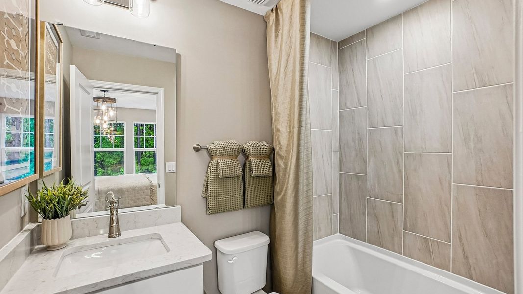 Representative furnished interior of a home built from the Lassiter by DRB Homes in Mason Glenn, Franklinton (Image 62). Representative furnished interior of a home built from the Lassiter by DRB Homes in Mason Glenn, Franklinton (Image 62).