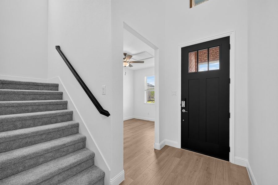 Spacious, unfurnished interior of a new home in Madero 50s, Fort Worth (Image 29). Spacious, unfurnished interior of a new home in Madero 50s, Fort Worth (Image 29).