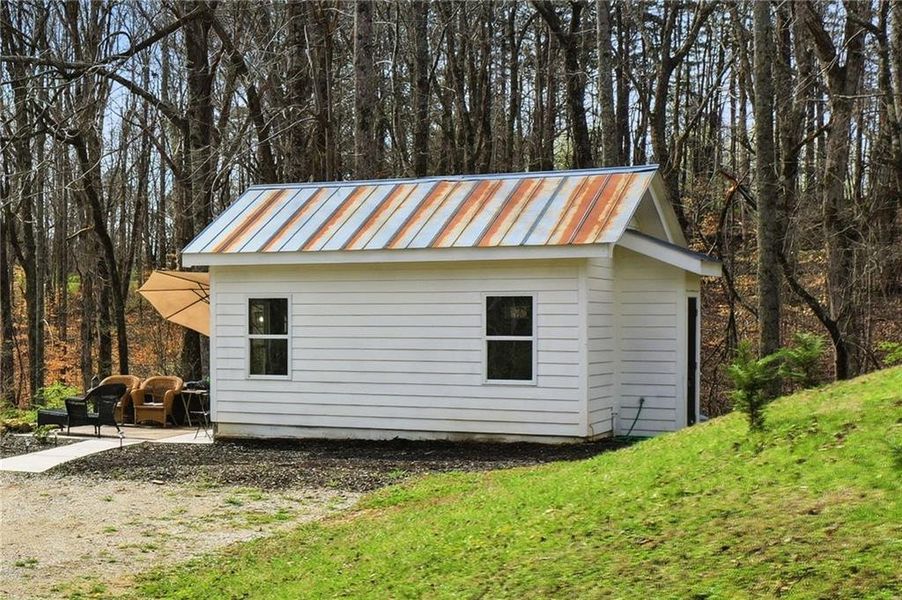Exterior details and patio area of a home in , Talking Rock (Image 16).
