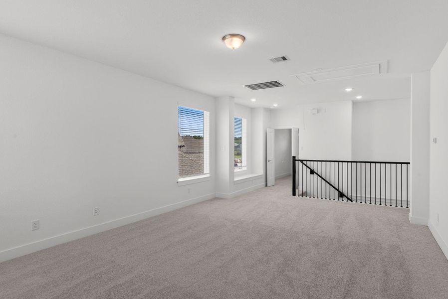 Spacious, unfurnished interior of a new home in The Trails, New Caney (Image 33).