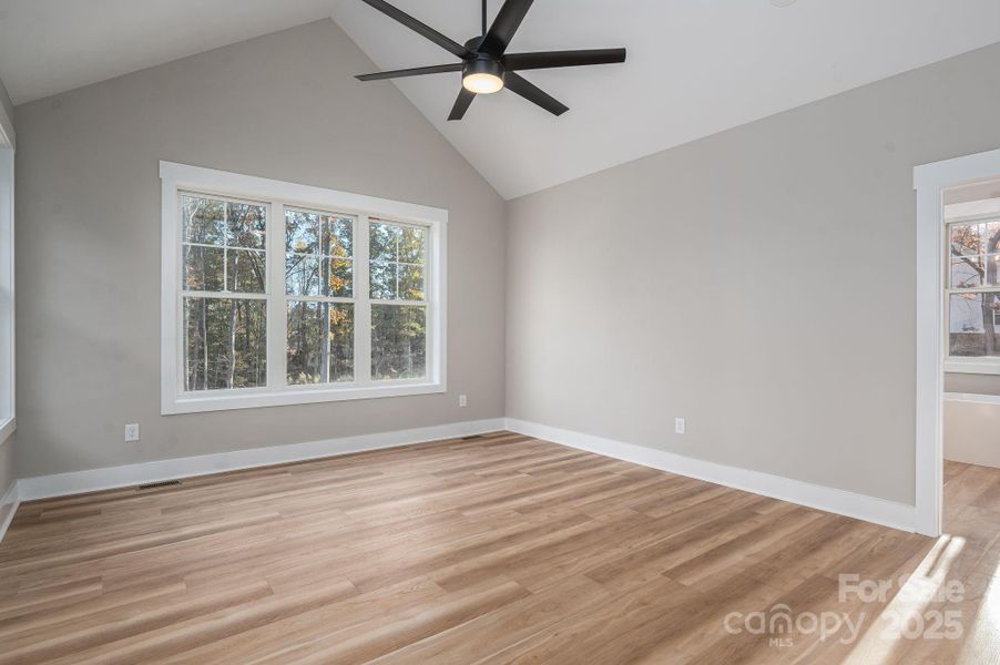 Spacious, unfurnished interior of a new home in , Lincolnton (Image 34).