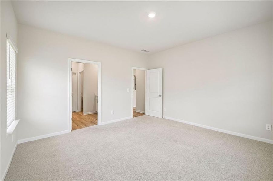 Spacious, unfurnished interior of a new home in Northwoods at Mirror Lake, Villa Rica (Image 32). Spacious, unfurnished interior of a new home in Northwoods at Mirror Lake, Villa Rica (Image 32).